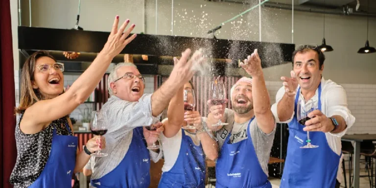 Teambuilding culinário em Lisboa na WEAT divertido - team bonding