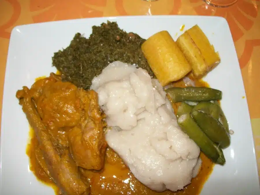 moamba com funge